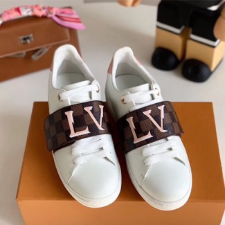 루이비통여성용 신상 스니커즈 1A3Q02