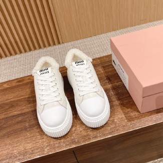 미우미우 여성용 스니커즈  57273-4