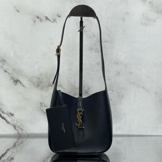 생로랑 그레인 가죽 LE 5 À 7 베이비백 809461