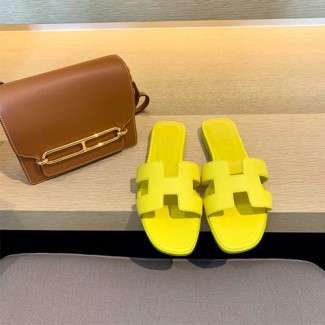 에르메스 오란 샌들 H35110-11 (한치수 작게 나옴)