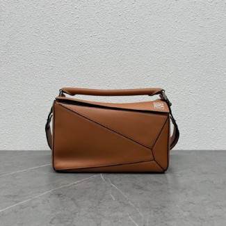 로에베 퍼즐백 미듐 11023-4