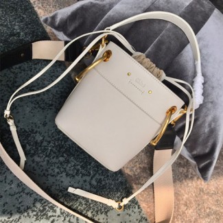 끌로에 미니 로이 버킷백 3S128A 화이트