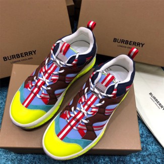 버버리 남성용 신상 스니커즈 801096464-4