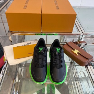 루이비통 남성용 스니커즈  M0410-3